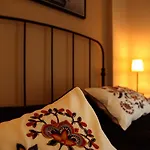 Apartment Levant & *
