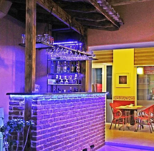 Apartament Levant & *